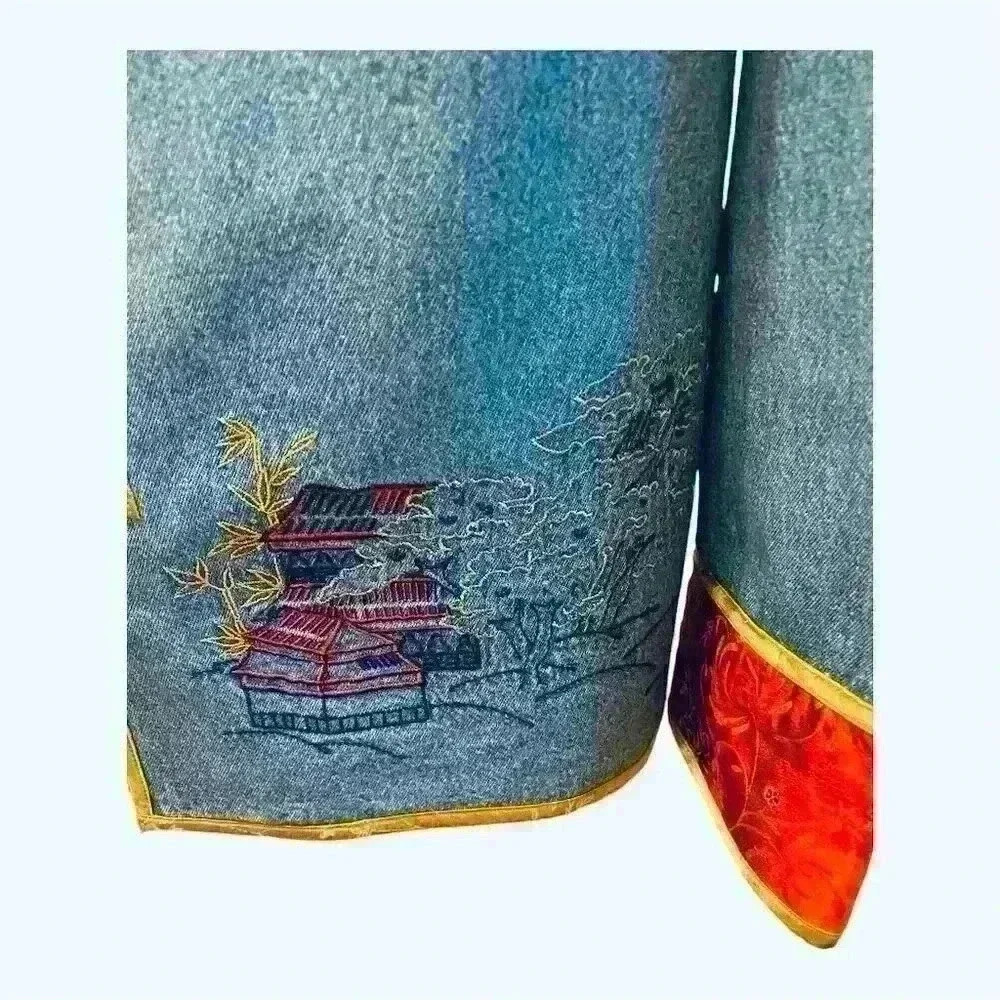 Heart of Palms Women's Size 10 Blue Embroidered Denim Jacket - Picture 4 of 6
